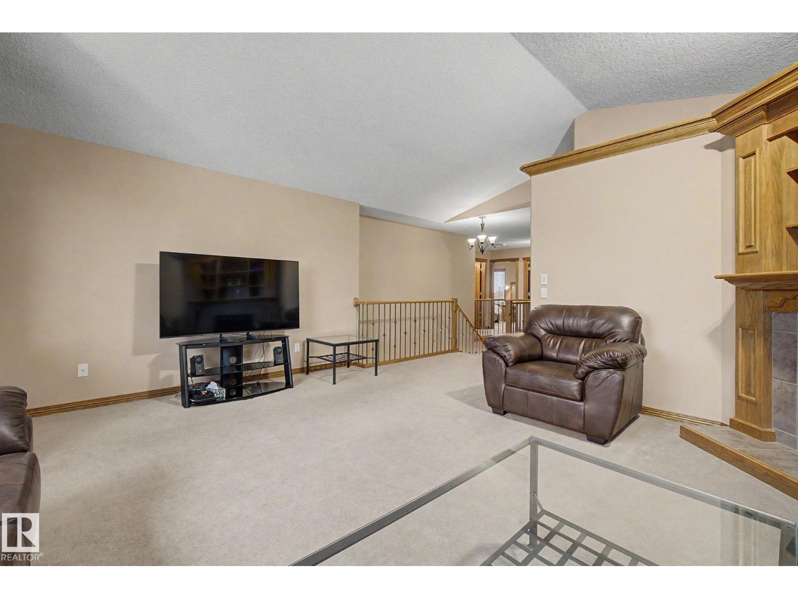 20703 90 AV NW - 26