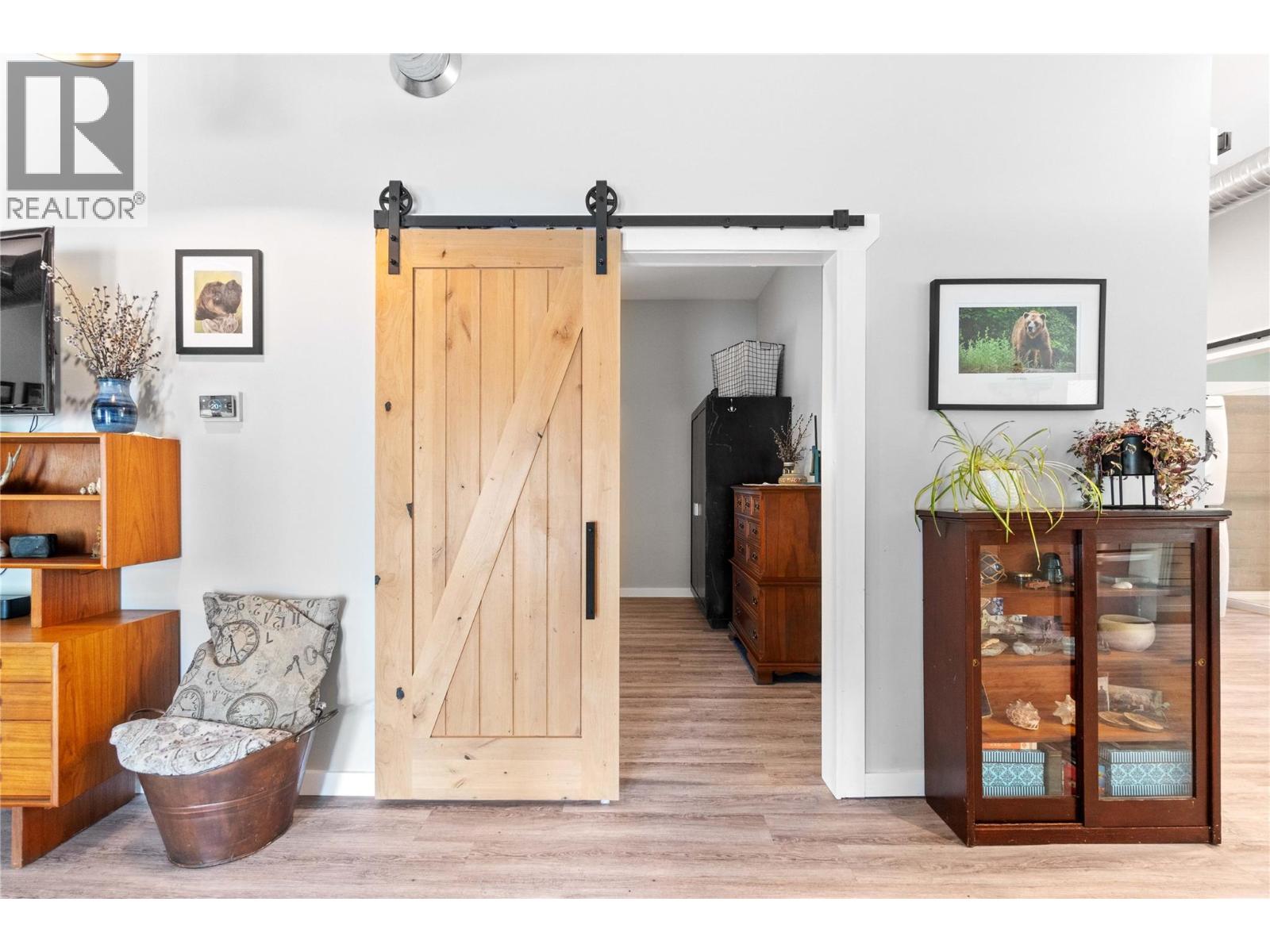4920 Ivy Road - 21