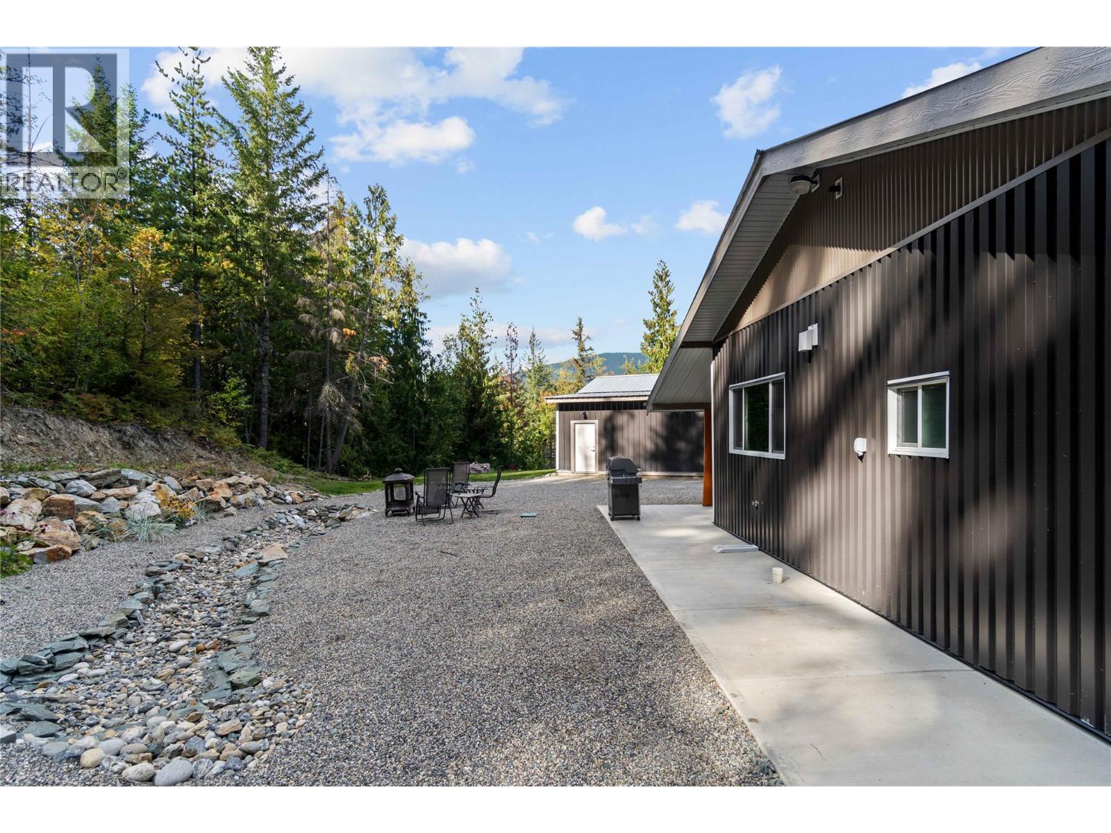 4920 Ivy Road - 35