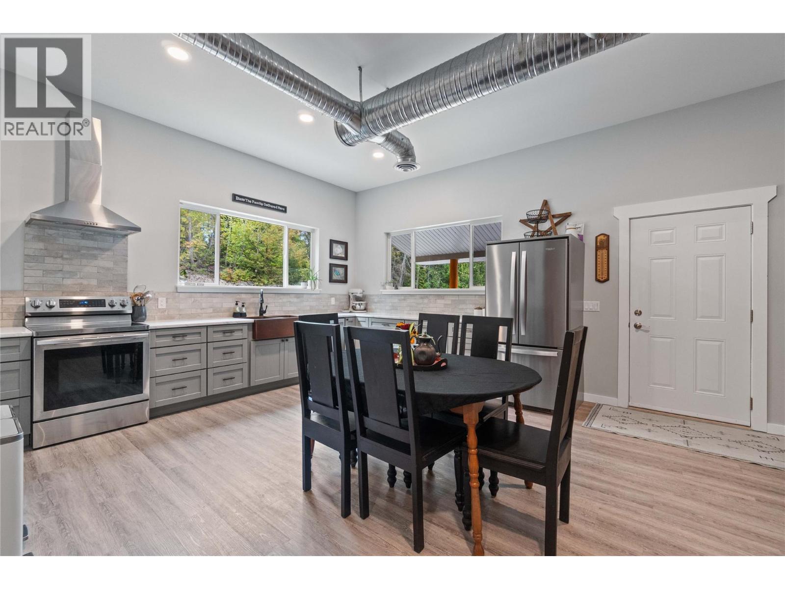 4920 Ivy Road - 10