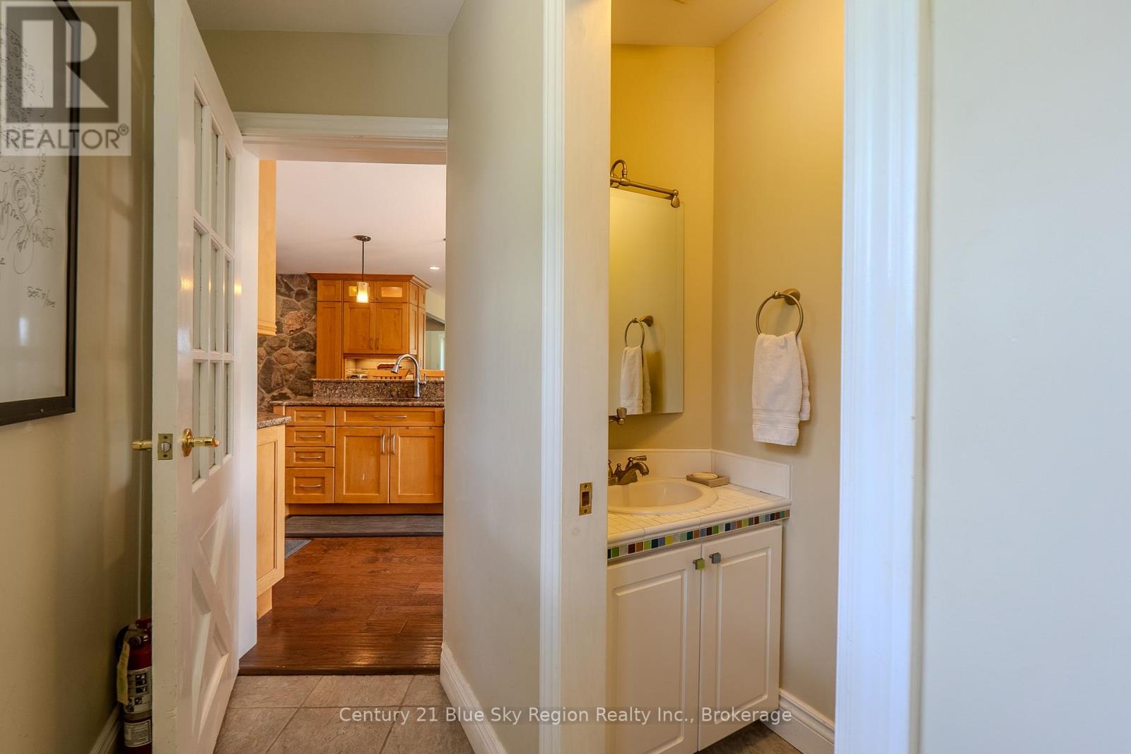 353 MACPHERSON DRIVE - 27