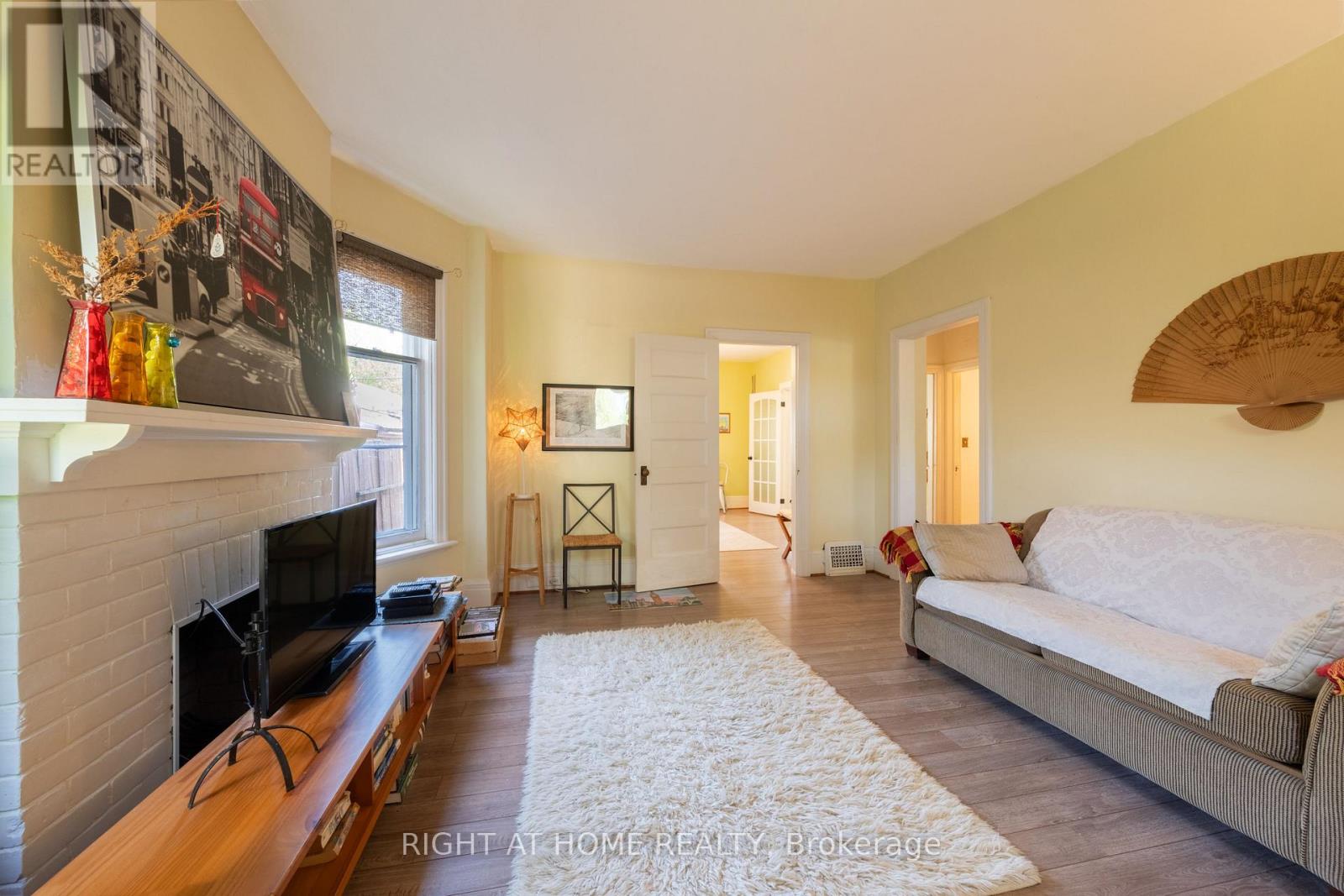 275 GEORGE STREET - 4