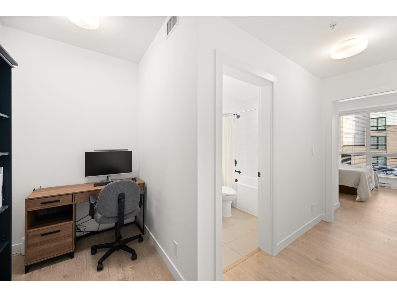 202 20052 83A AVENUE, Langley