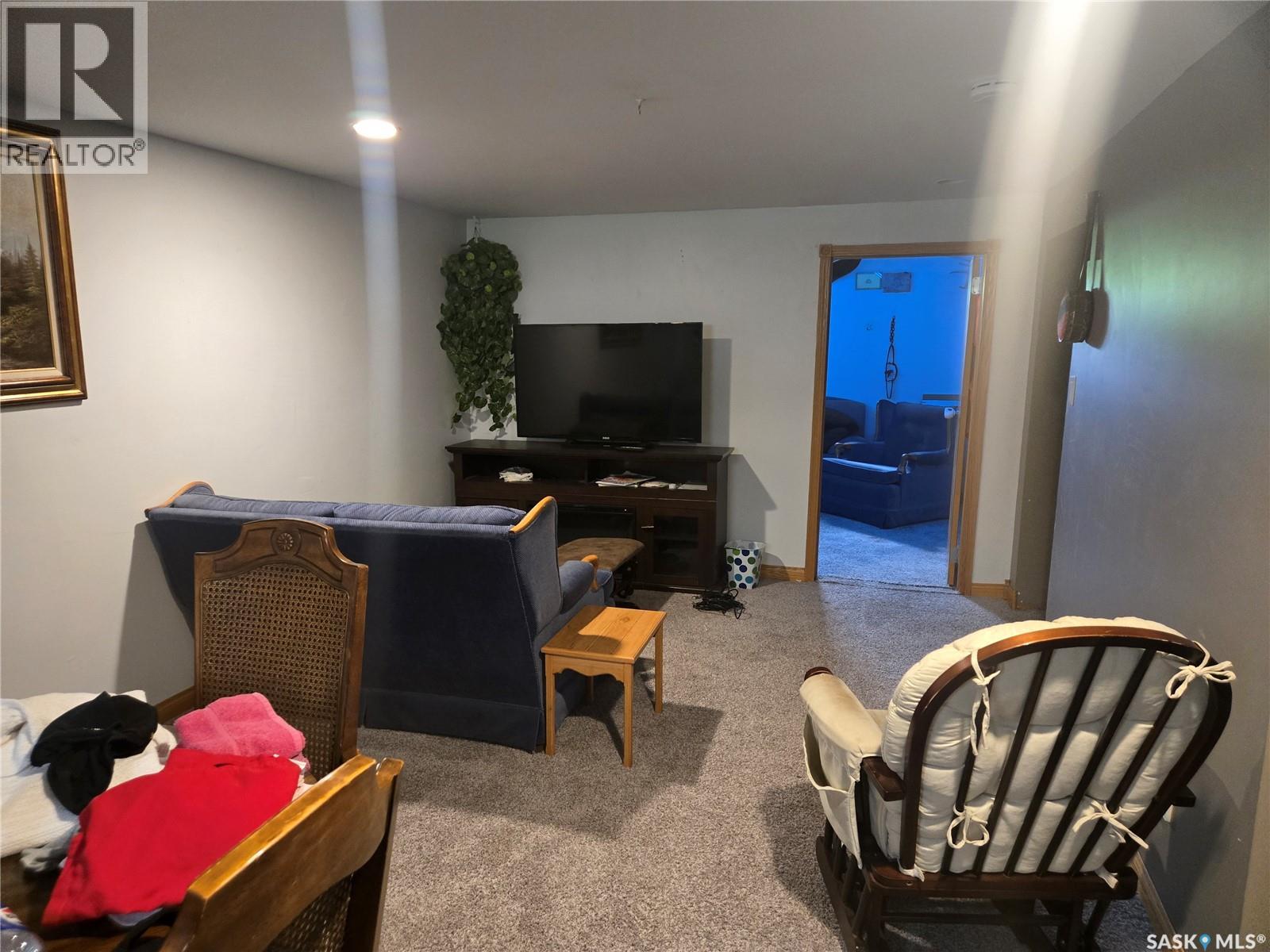 334 Moltke AVENUE - 18