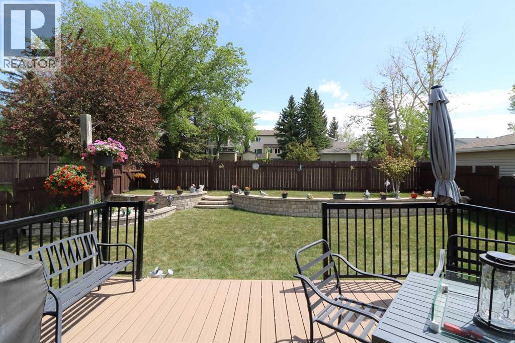 8 Meadow Place SE - 36