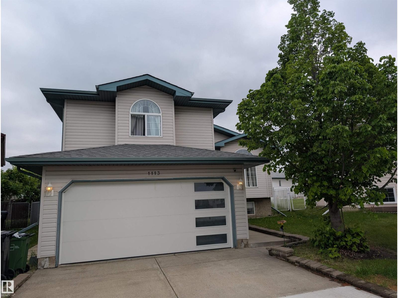 1113 HERMITAGE RD NW - 1