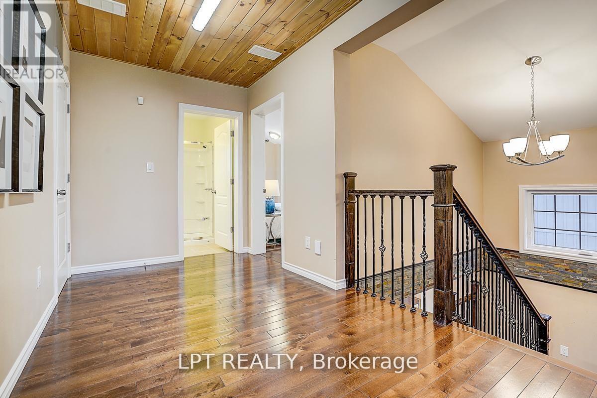 774 CHURCHILL LANE - 25