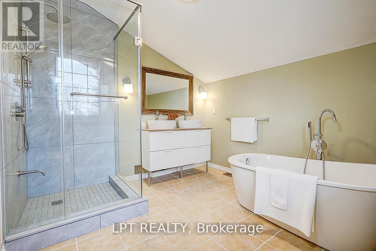 774 CHURCHILL LANE - 28