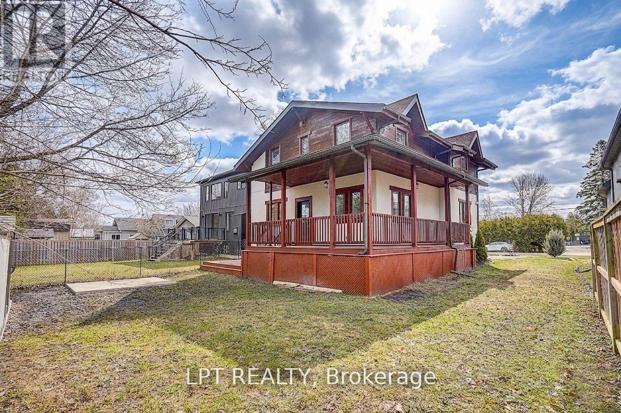 774 CHURCHILL LANE - 40