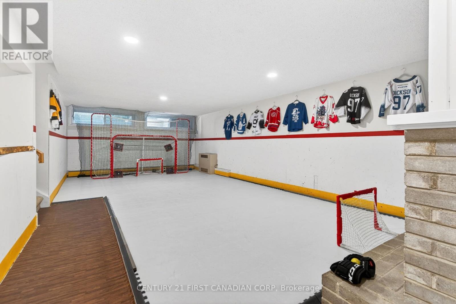 1505 STONEYBROOK CRESCENT - 26