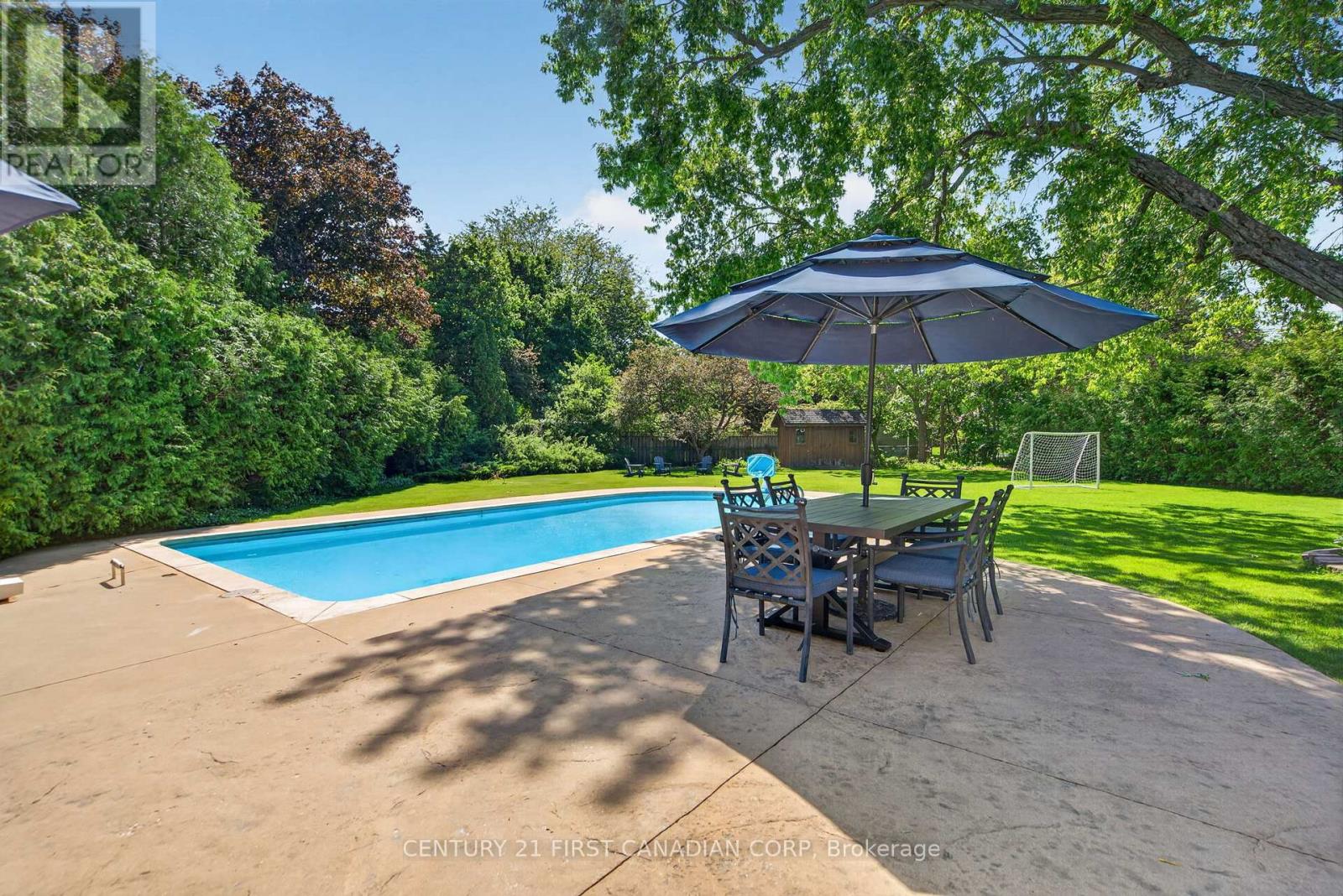 1505 STONEYBROOK CRESCENT - 35