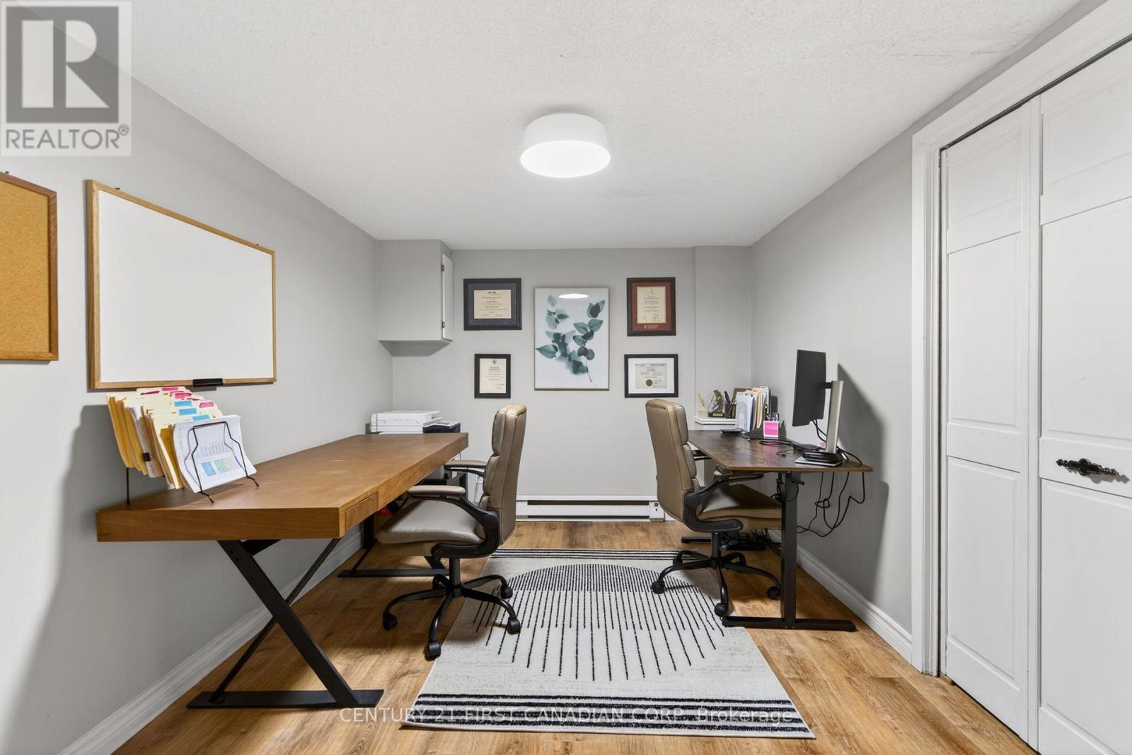 1505 STONEYBROOK CRESCENT - 29