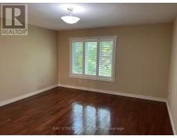 1035 Masters Green, Oakville, ON L6M2N8 Photo 23