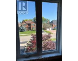 1035 Masters Green, Oakville, ON L6M2N8 Photo 17