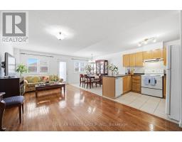 93 San Gabriele Place, Toronto, ON M9L3A5 Photo 10