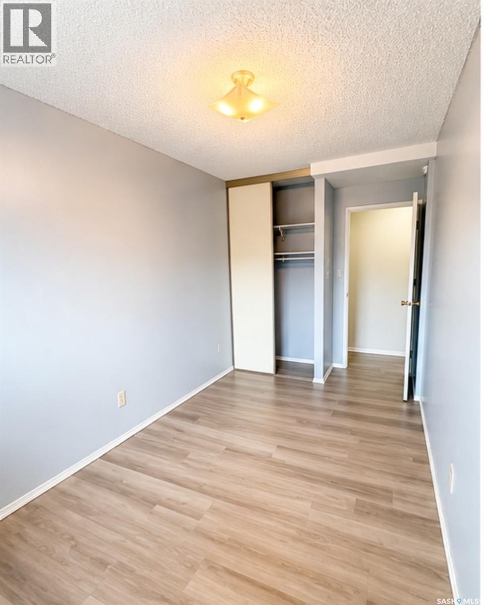 #207 423 Tait COURT - 16