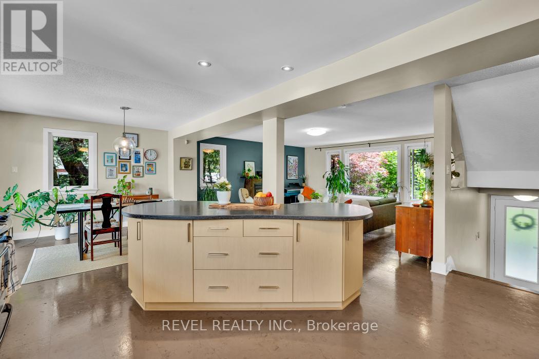 144 MONTEREY DRIVE - 16