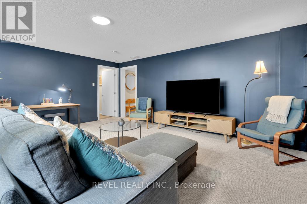 144 MONTEREY DRIVE - 33
