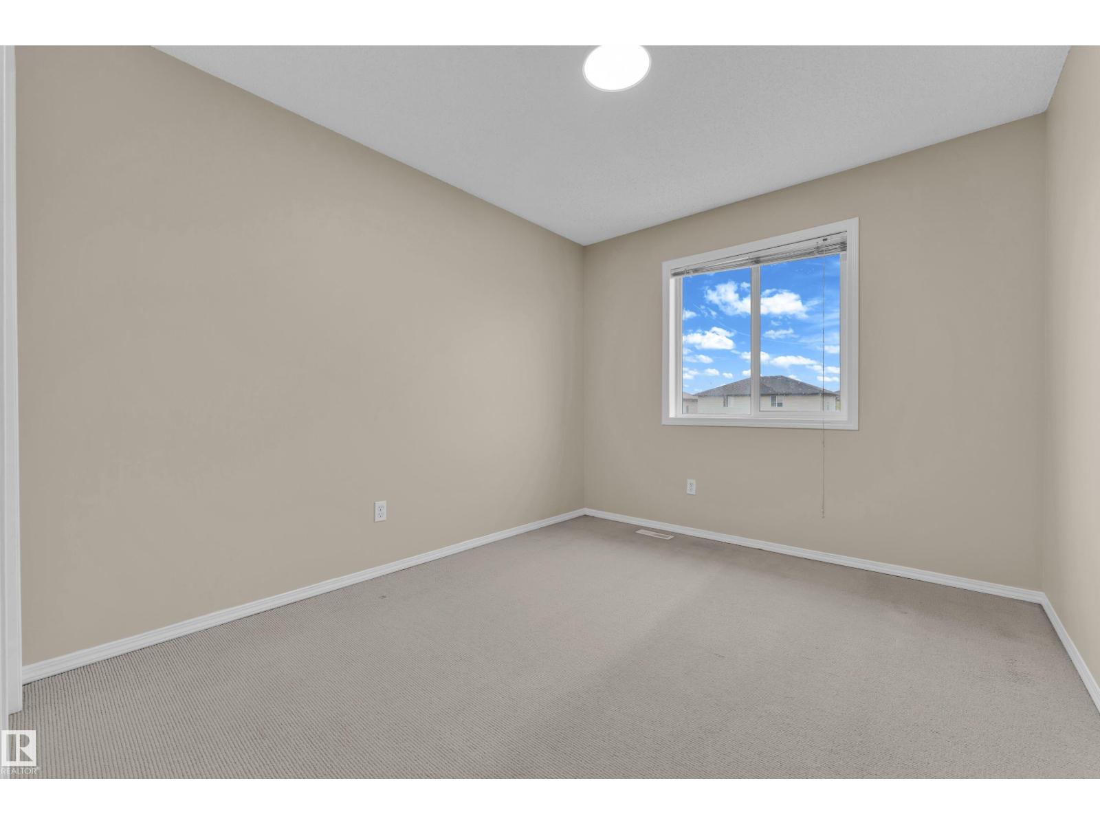 3134 30 AV NW NW - 12