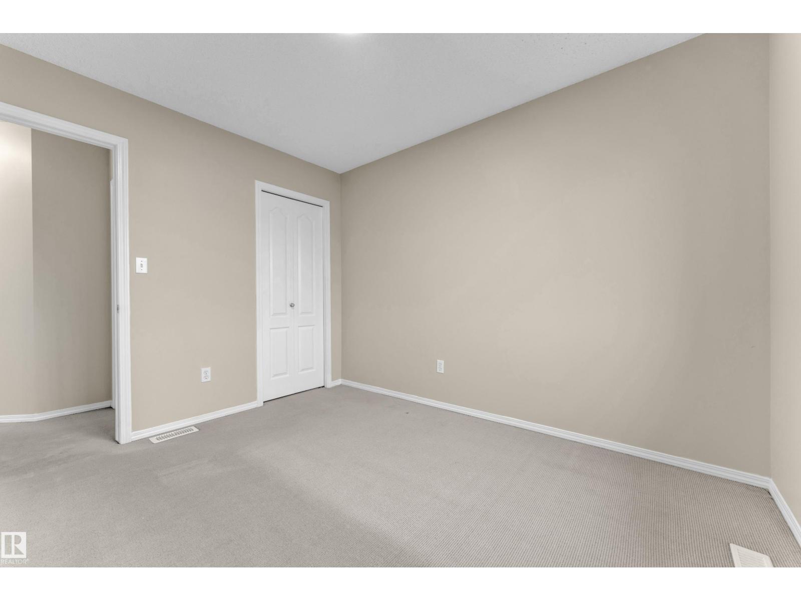 3134 30 AV NW NW - 13