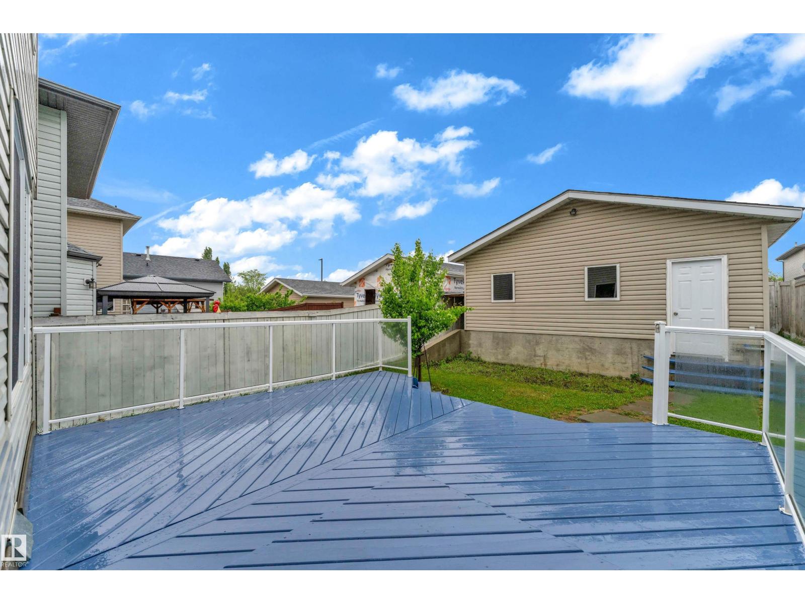 3134 30 AV NW NW - 21