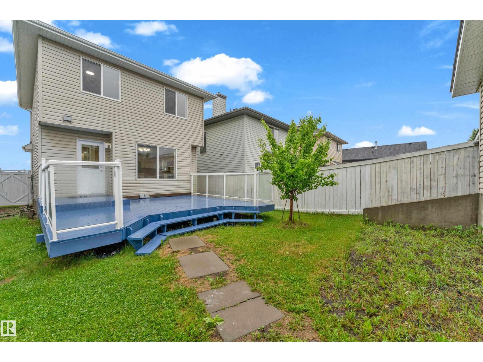 3134 30 AV NW NW - 22