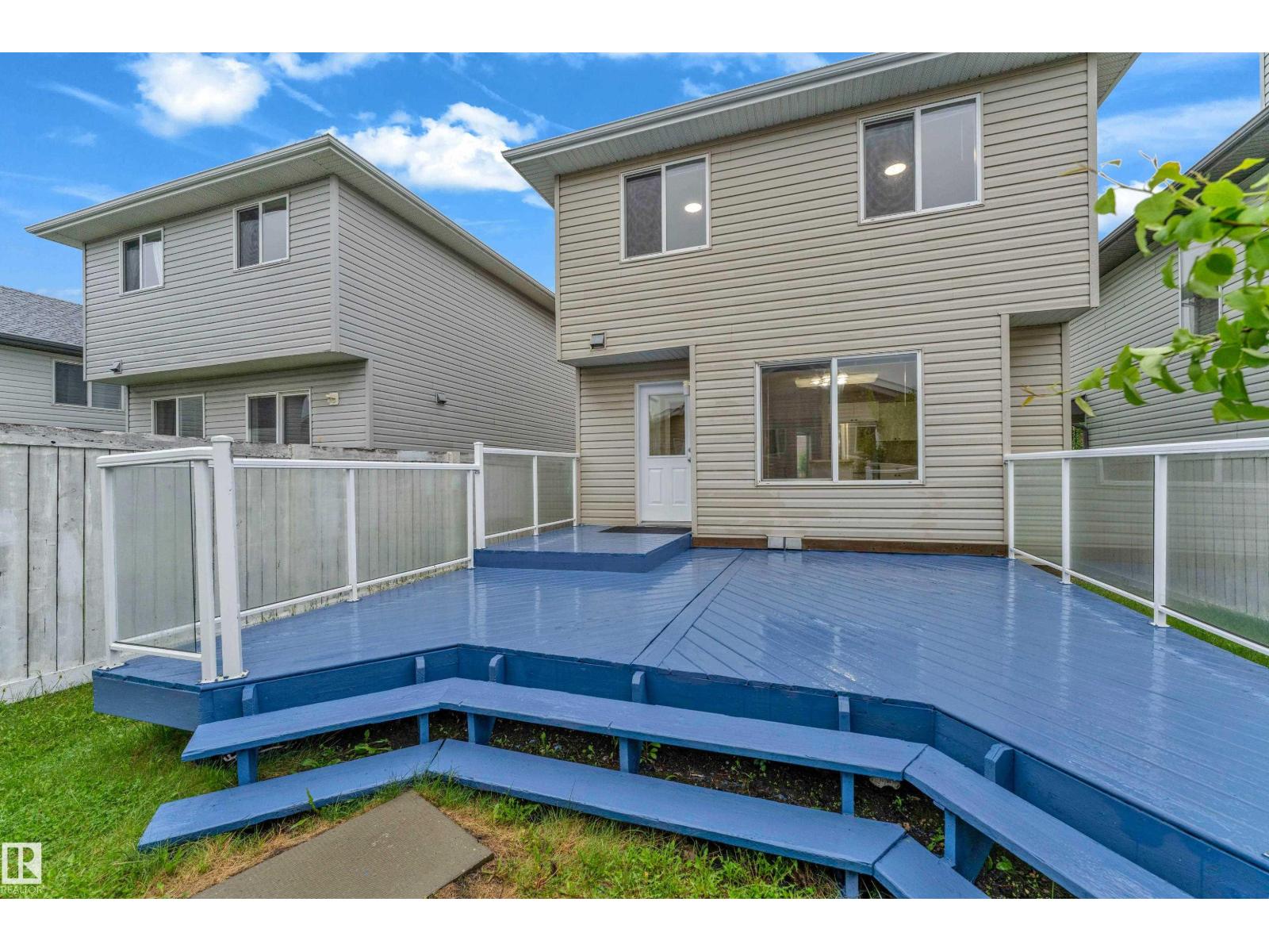 3134 30 AV NW NW - 23