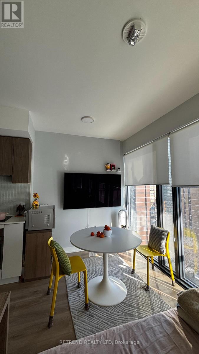 #1006 161 ROEHAMPTON AVENUE - 5
