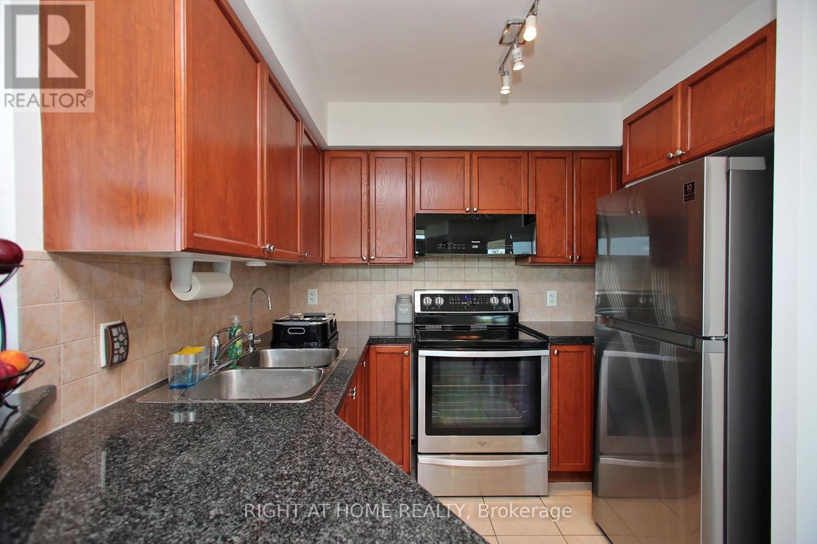 #505 3830 BATHURST STREET - 10