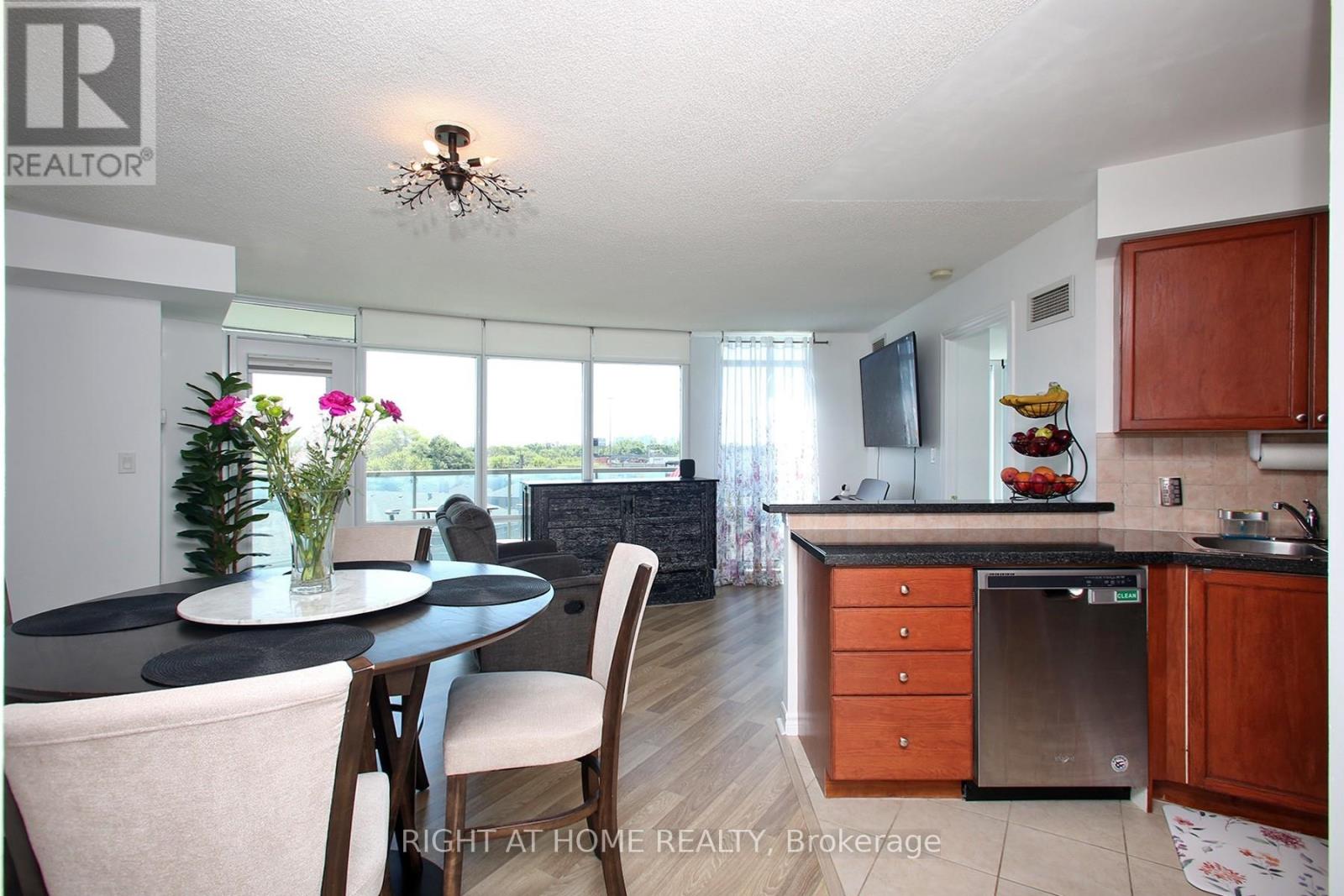 #505 3830 BATHURST STREET - 14