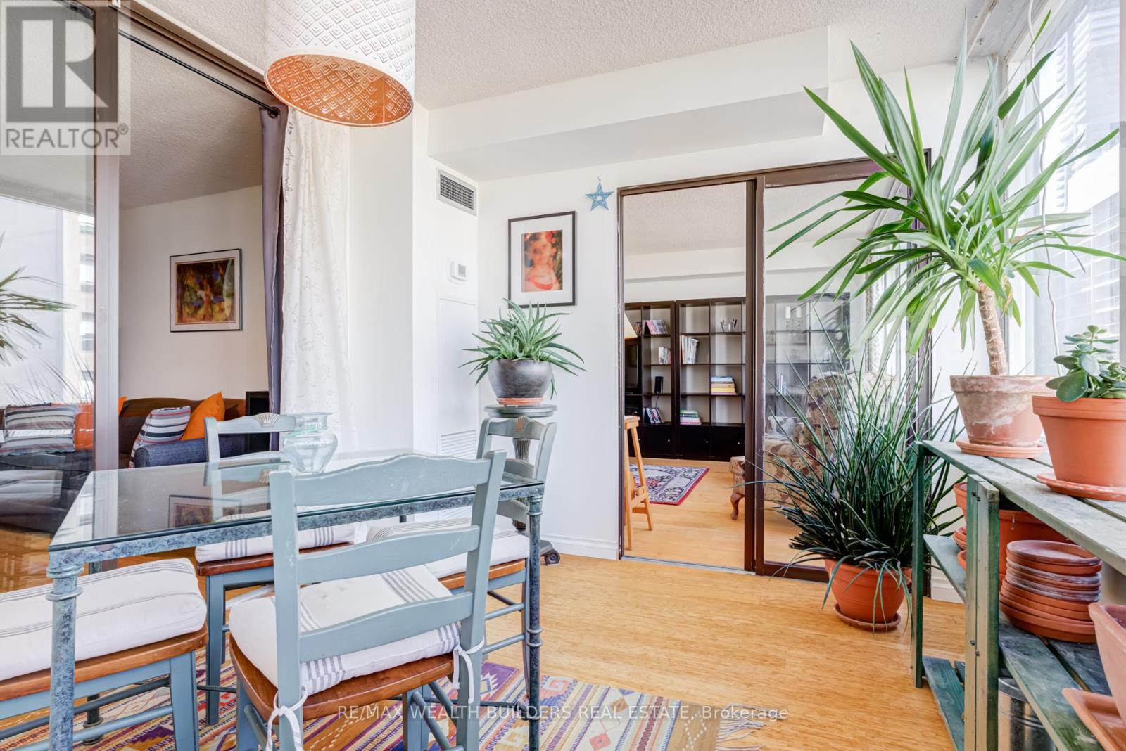 #1009 45 CARLTON STREET - 17