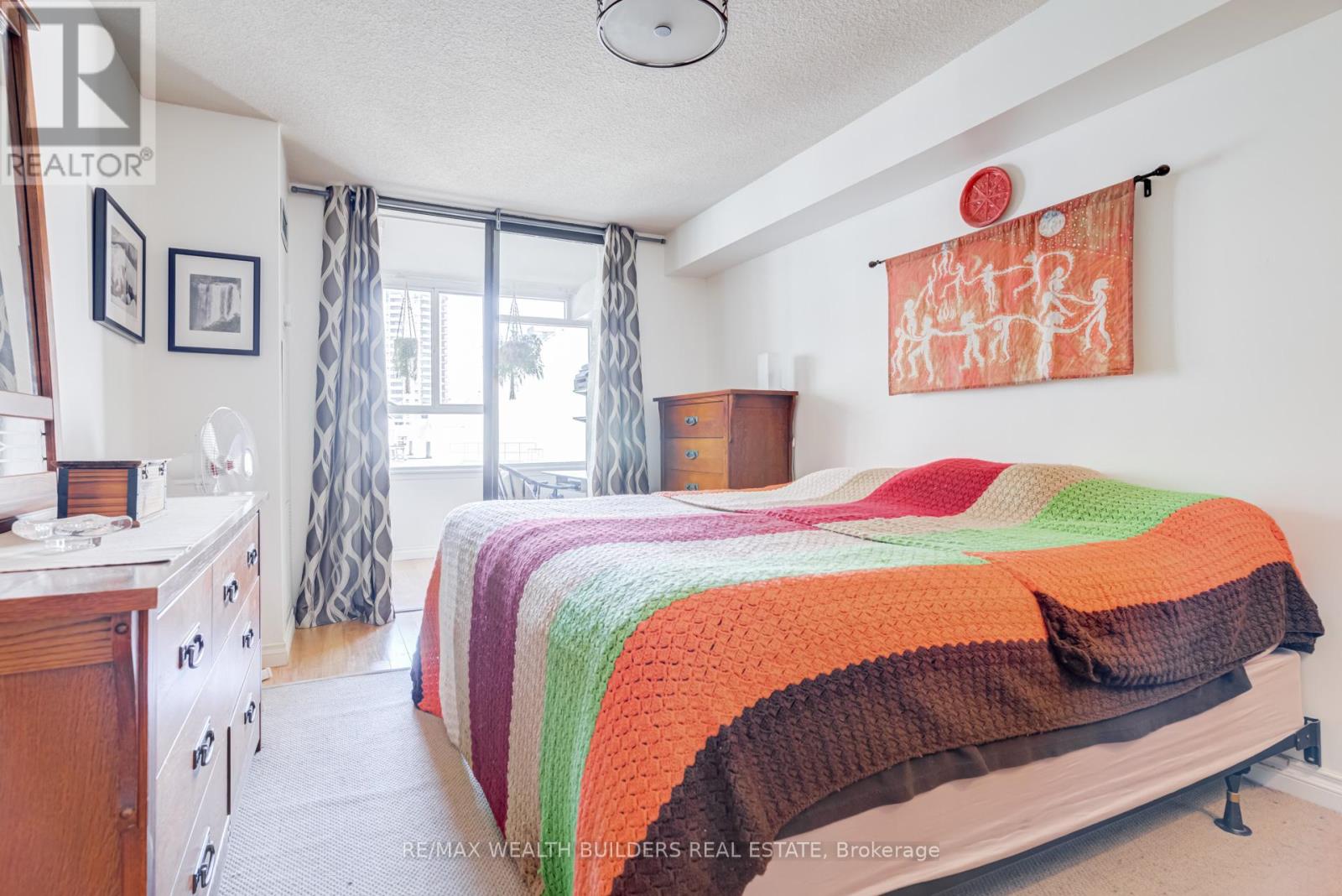 #1009 45 CARLTON STREET - 21
