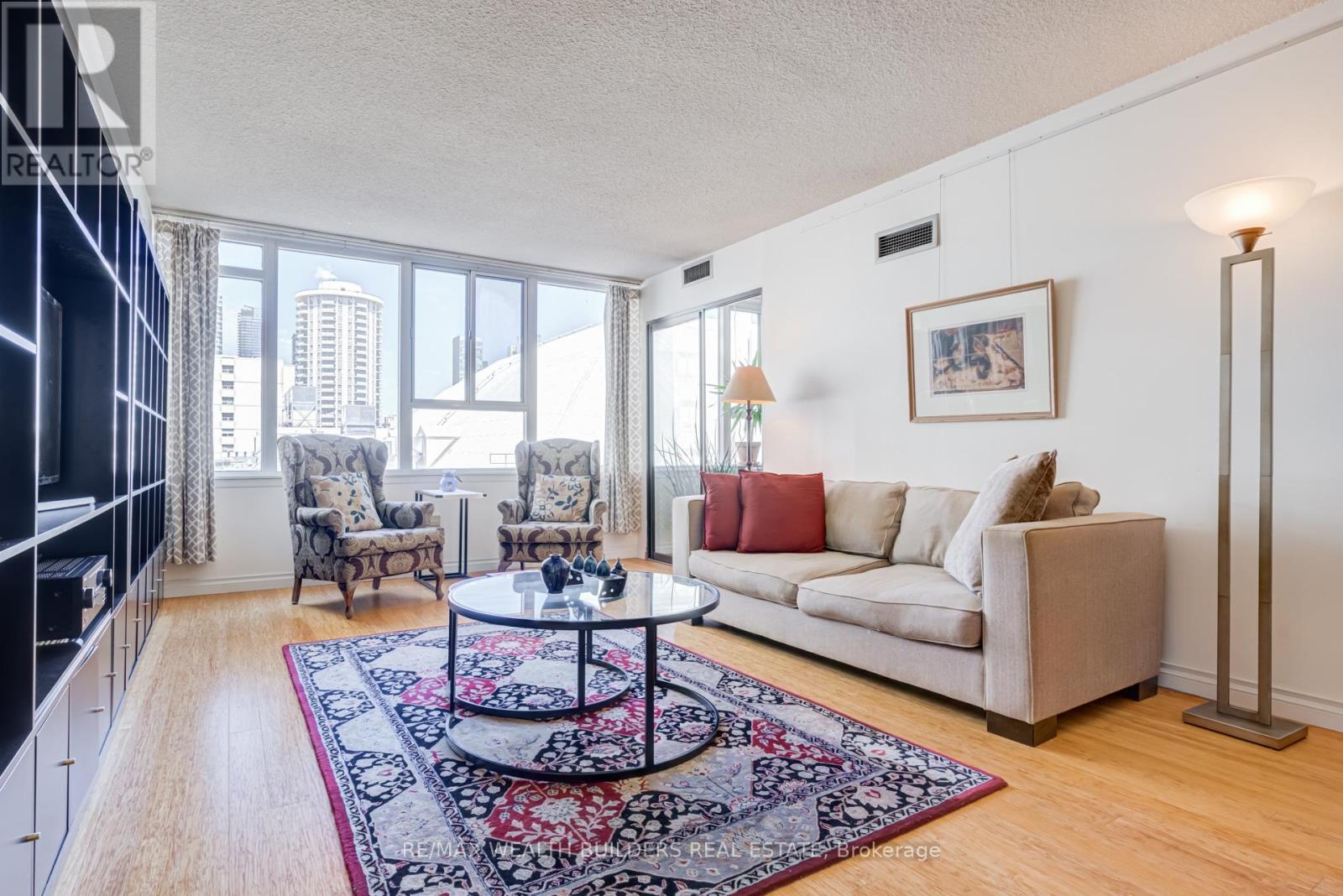 #1009 45 CARLTON STREET - 9