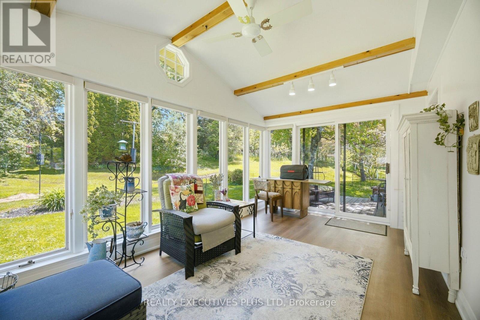 3 PINEVIEW COURT - 18