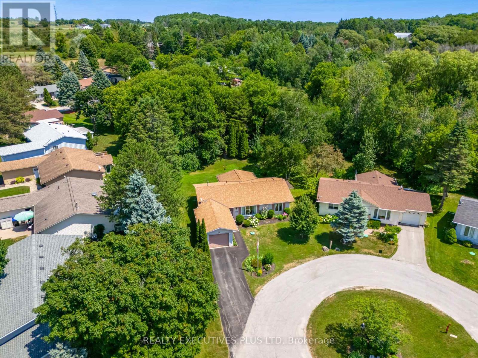 3 PINEVIEW COURT - 4