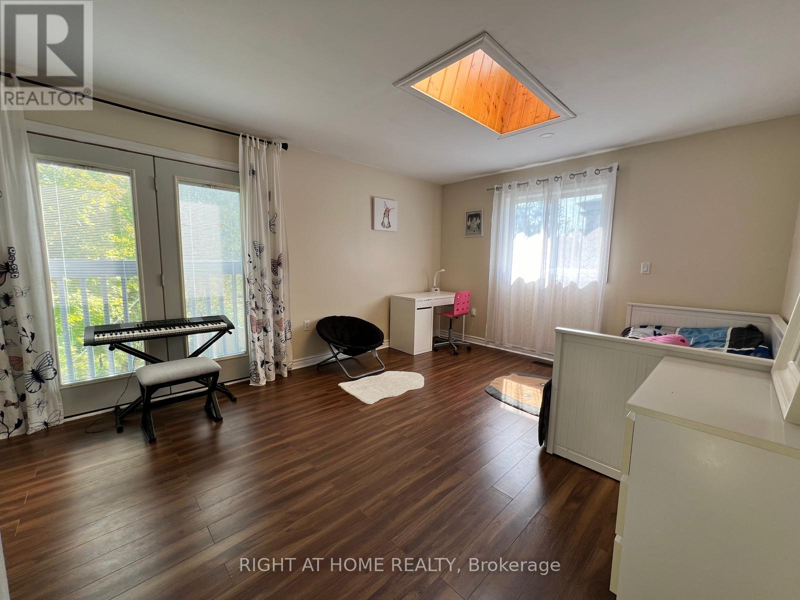 3273 COVE AVENUE - 10