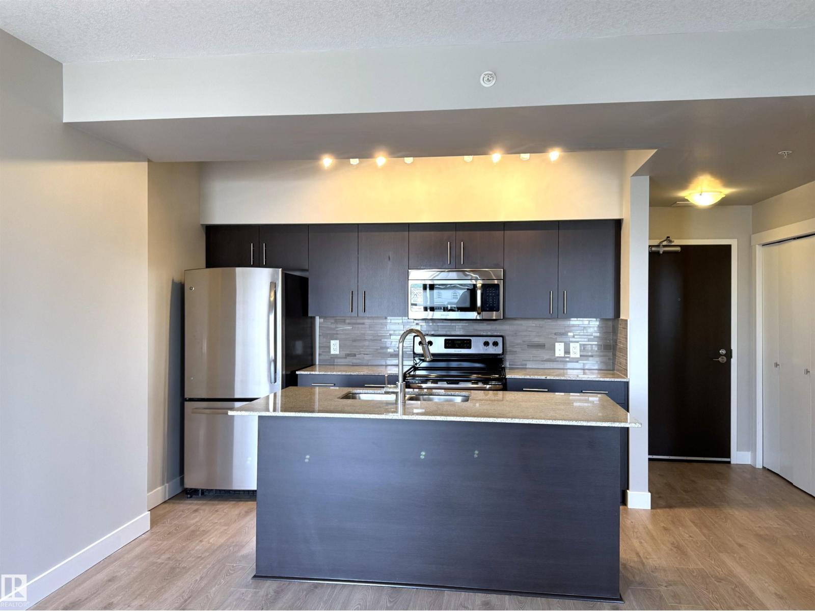#703 10226 104 ST NW - 10