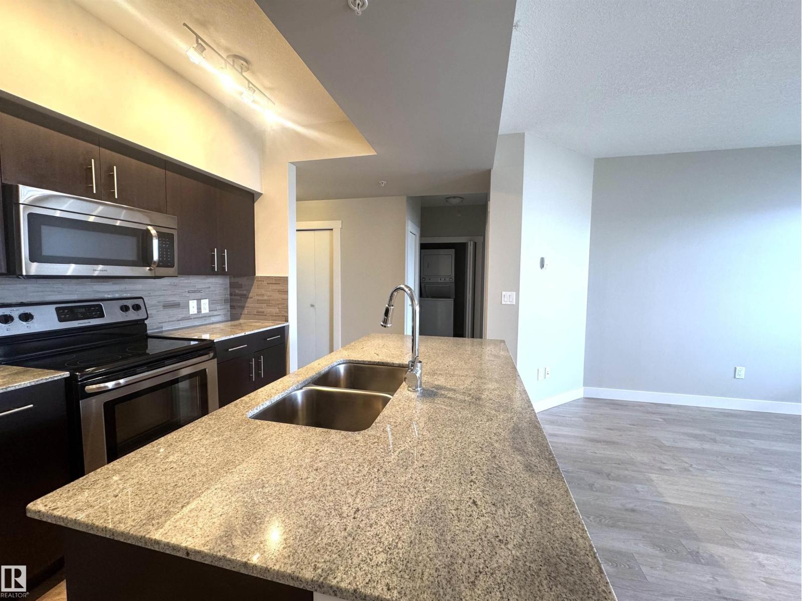 #703 10226 104 ST NW - 6