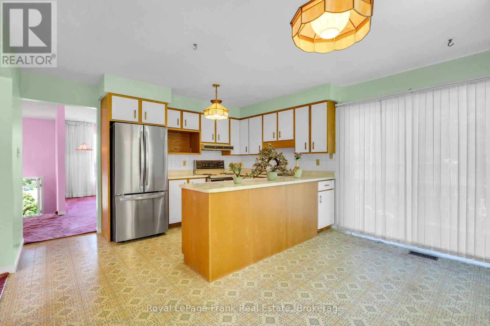 311 CUMBERLAND COURT - 7
