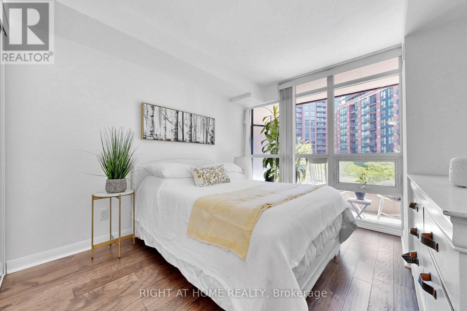 #326 525 WILSON AVENUE - 28