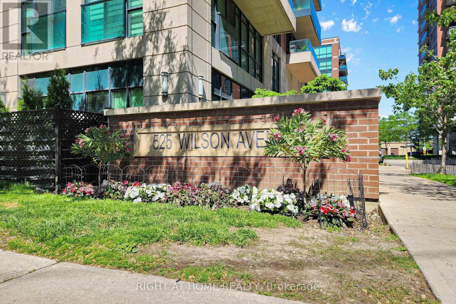 #326 525 WILSON AVENUE - Image 3