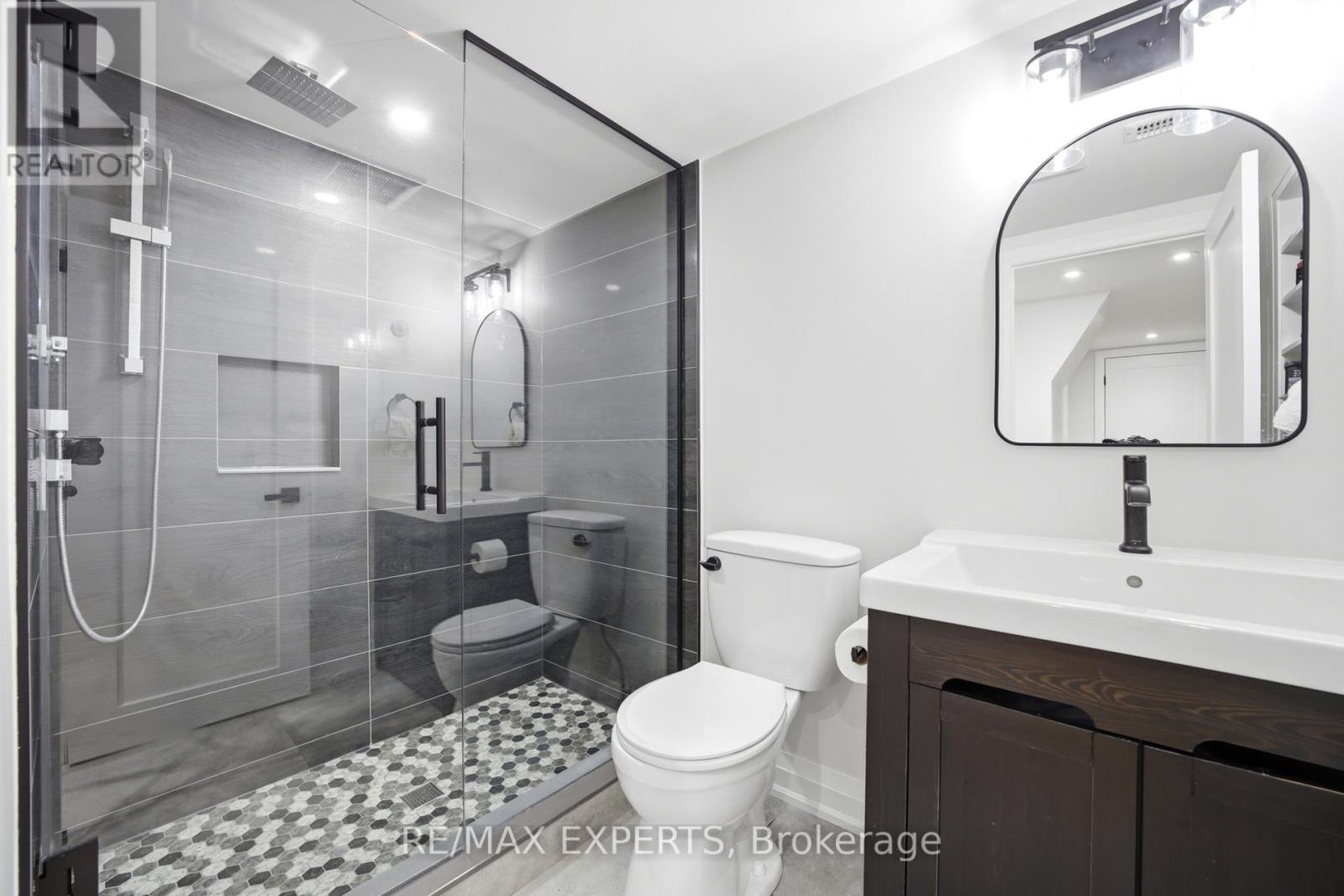 23 SHADETREE CRESCENT - 37