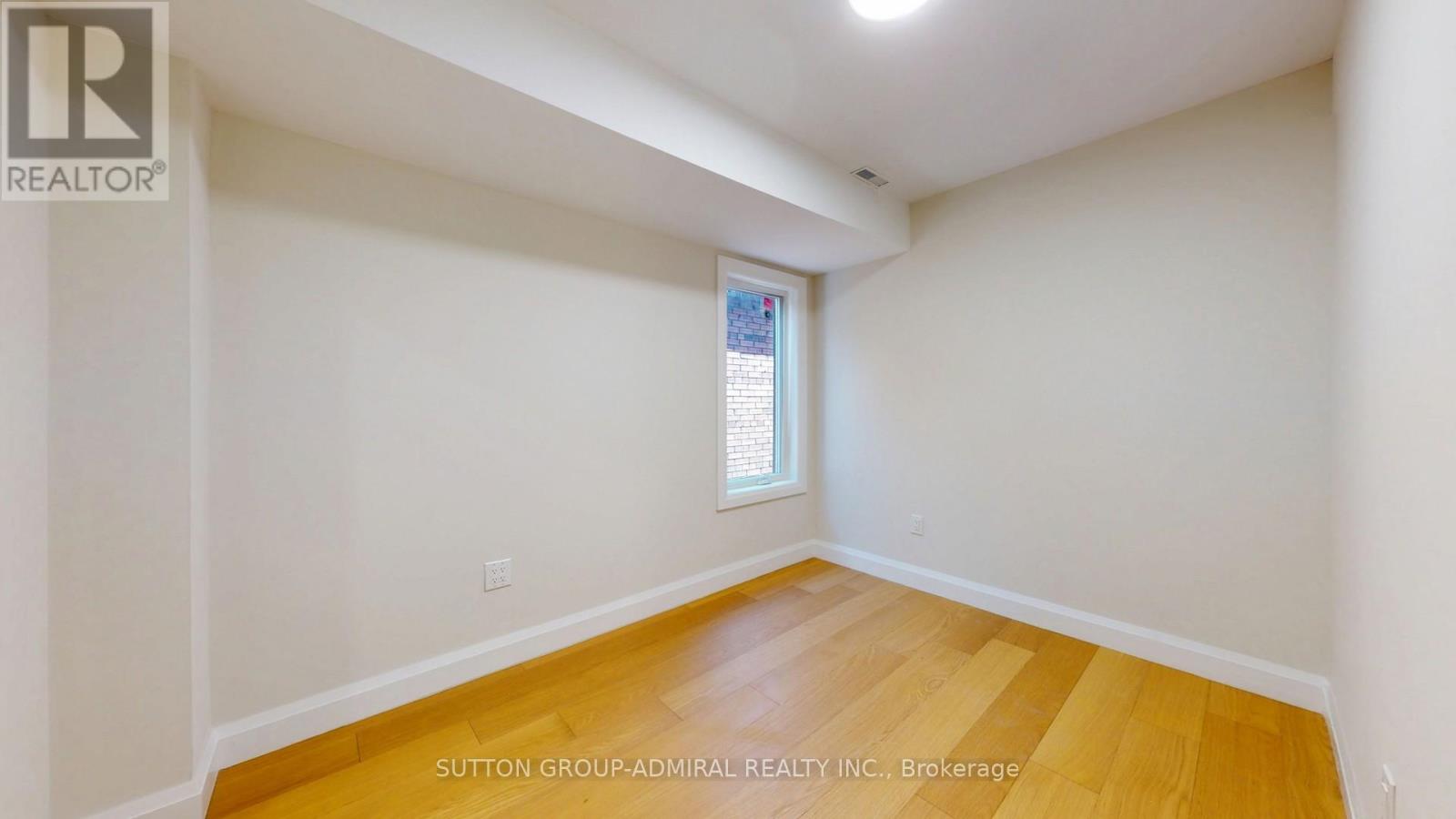 109 FERMANAGH AVENUE - 30