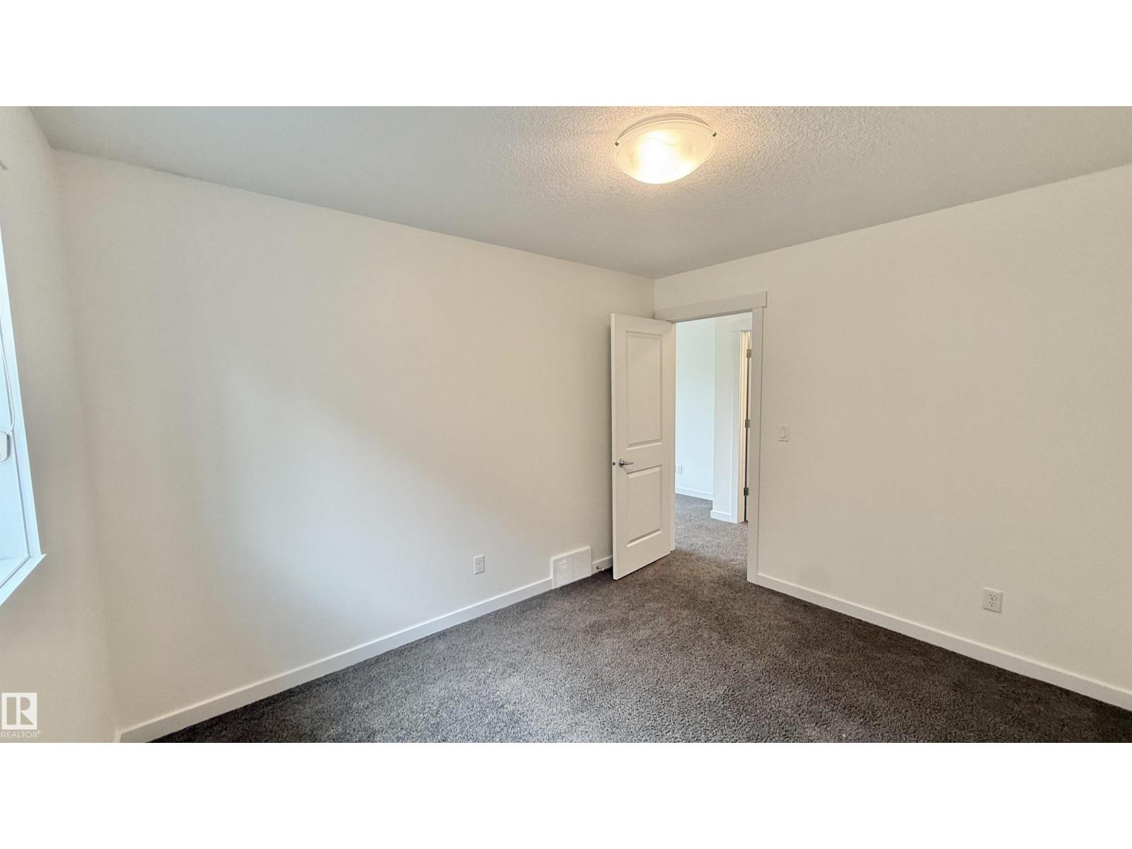 3962 CLAXTON LO SW - 39