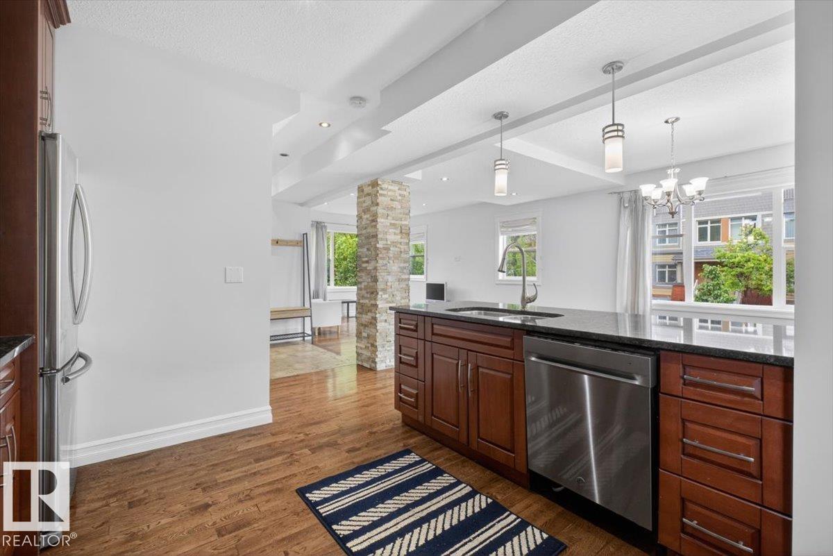 10958 88 AV NW - 17