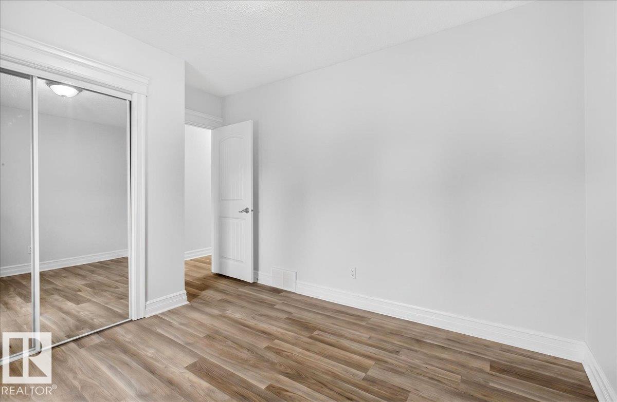 10958 88 AV NW - 26
