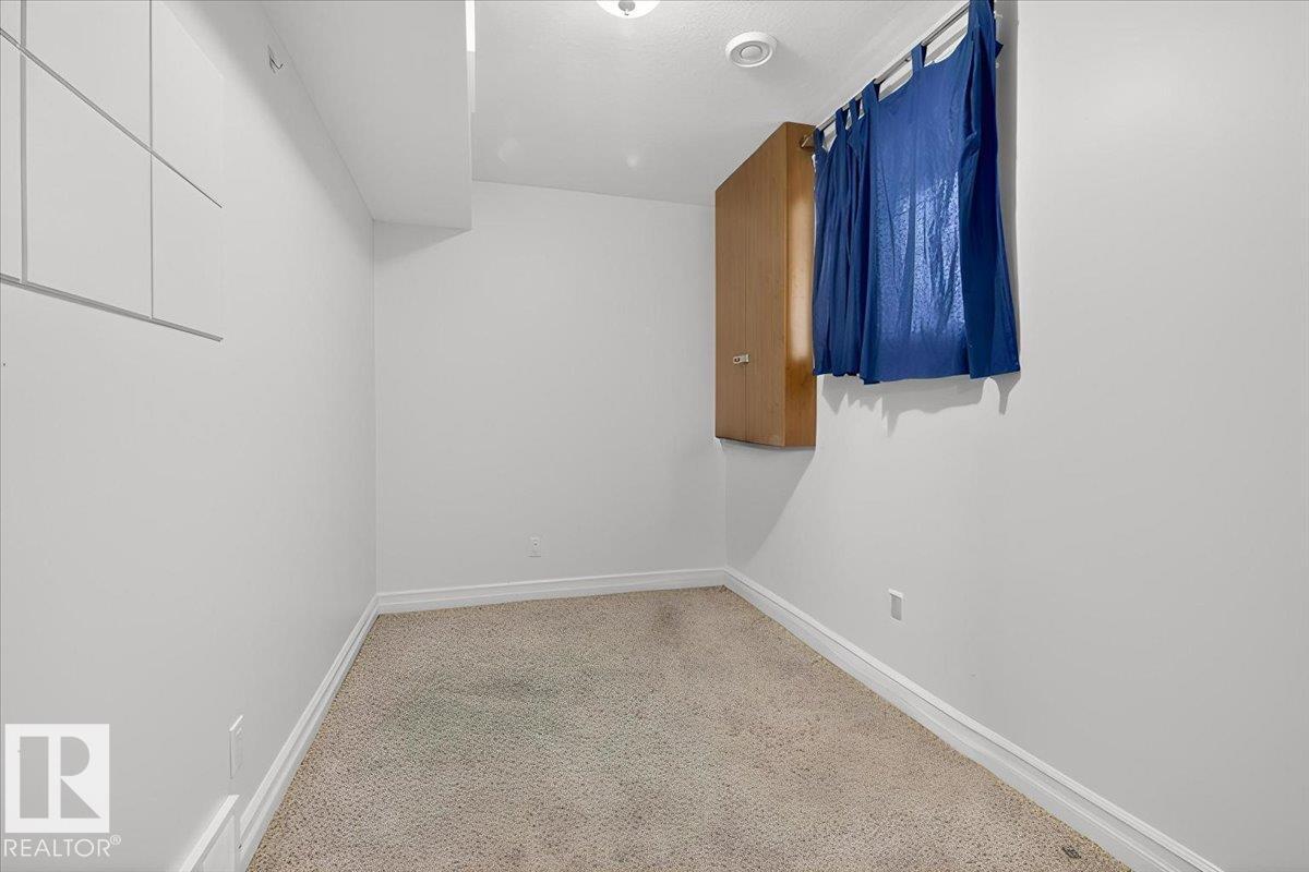 10958 88 AV NW - 45