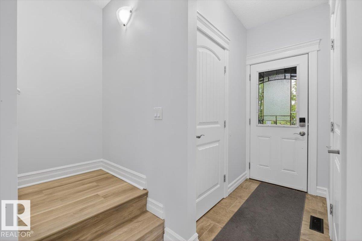 10958 88 AV NW - 6