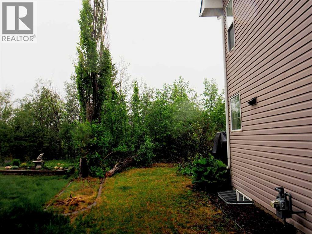 6 Spruce Close - photo 5