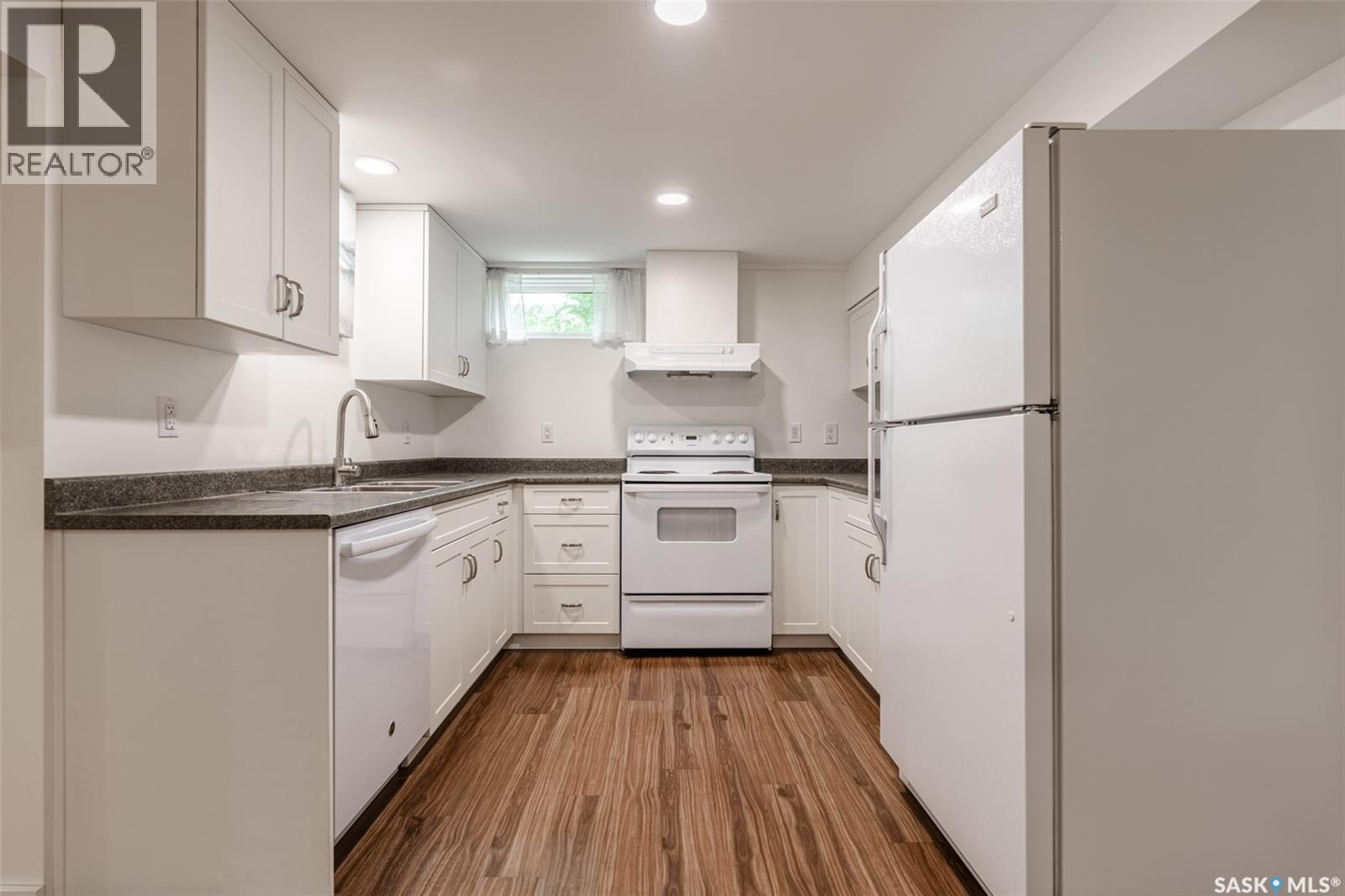 2504 14th STREET E - 26